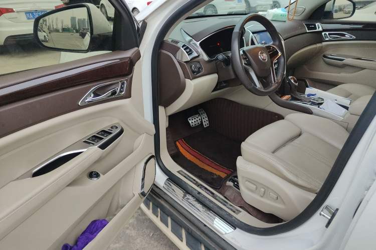 Used Cadillac SRX 2013 3.0L Luxury Model
