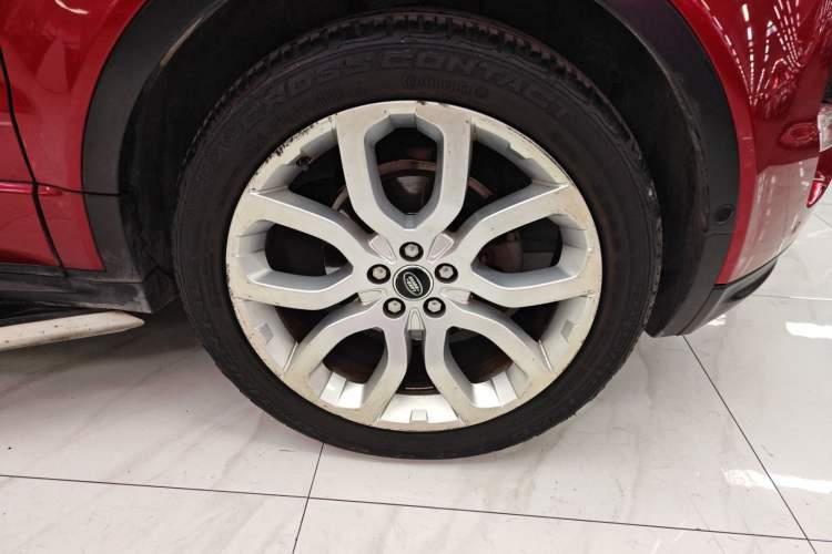 Used Land Rover Range Evoque 2013 2.2T 5-Door Diesel Edition Right Front Wheel Hub