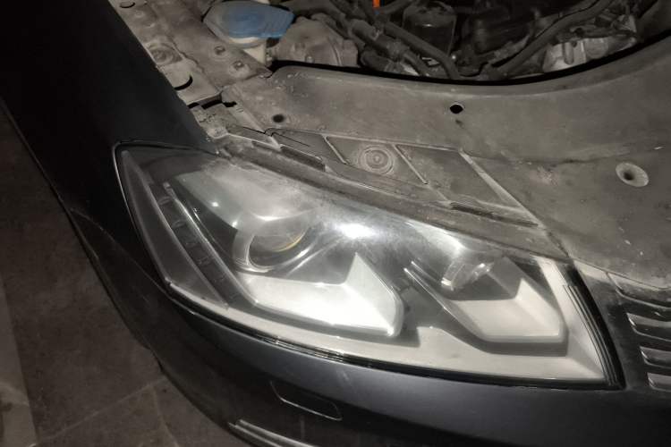 Used Volkswagen Magotan 2012 Facelift 2.0 TSI Prestige Model