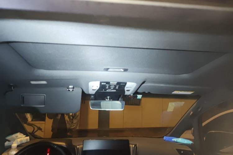 Used Lexus LM 2020 300h Four-Seat Grand Edition Headliner