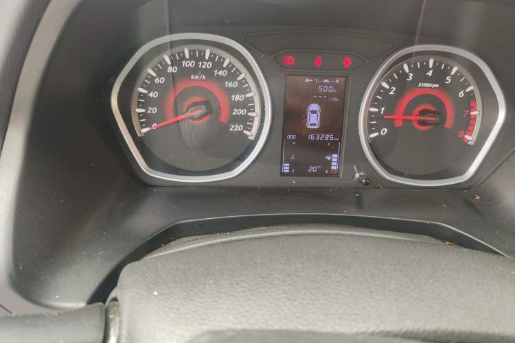 Used Soueast DX3 2018 1.5L Manual Luxury Model Odometer Close Up