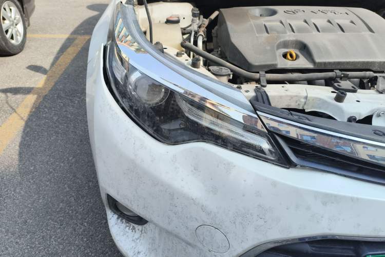 Used Toyota Levin 2016 1.6G CVT Elite Edition Right Front Headlight