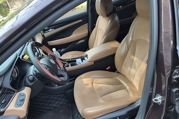 Used Buick LaCrosse 2016 20T Leading Model