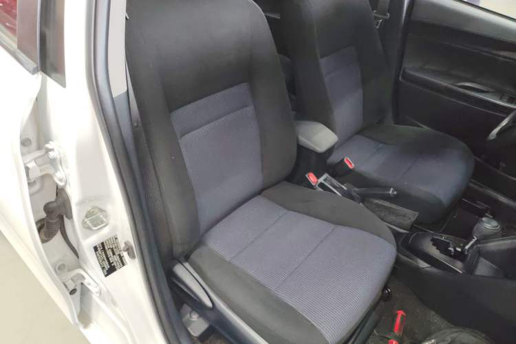 Used Toyota YARiS L Zhi Xuan 2016 Revised 1.5E CVT Charming Edition