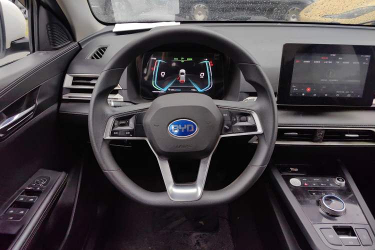 Used BYD e2 2019 400 Travel Edition
