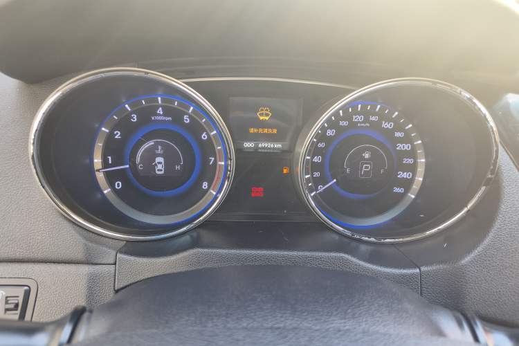 Used Hyundai Sonata 2015 Classic 2.0L Automatic Luxury Edition
