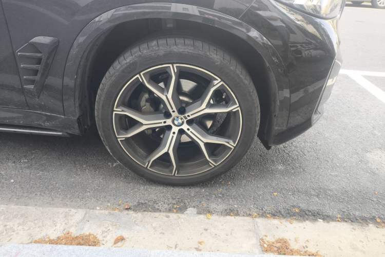 Used BMW X5 2023 xDrive 30Li Luxury M Sport Night Edition Package