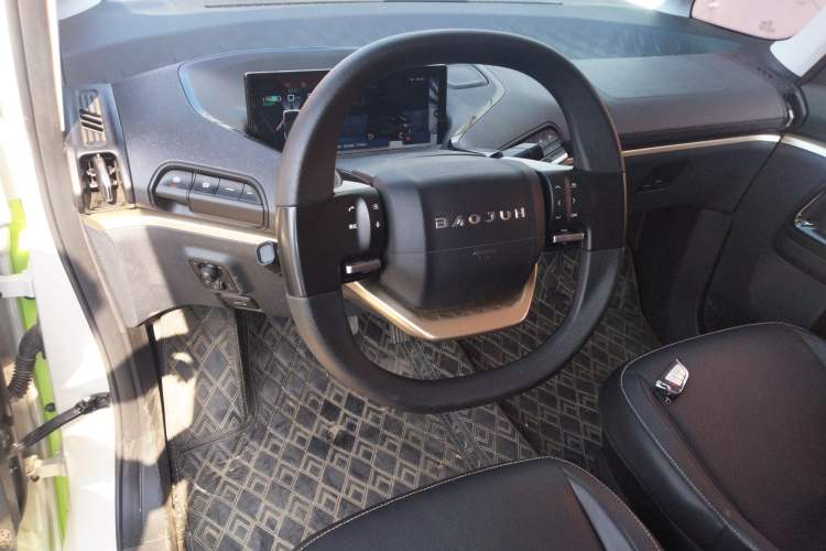 Used Baojun KiWi EV 2021 Artist Model Lithium Iron Phosphate
