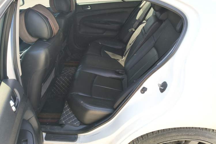 Used Infiniti G Series 2013 G25 Sedan Luxury Sport Edition Left Rear Seat