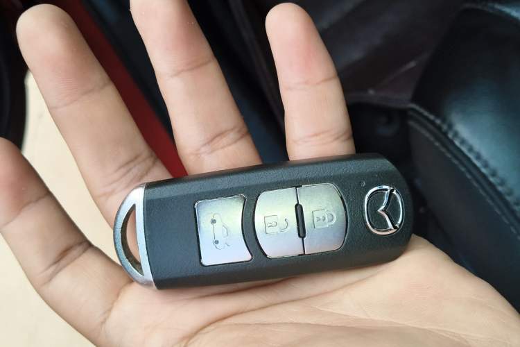 Used Mazda Atenza 2020 2.0L Blue Sky Luxury Edition
