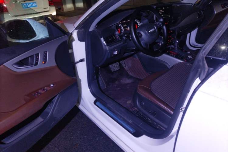 Used Audi A7 2013 30 FSI Standard Edition Driver Seat