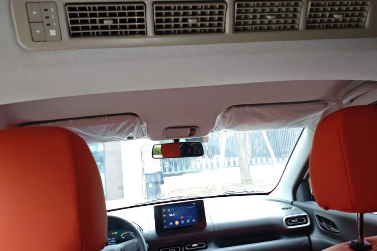 Used Wuling Hongguang New Energy 2024 All-Electric Model 300KM Standard Version