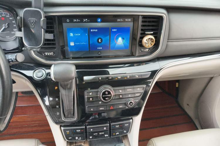 Used GAC Trumpchi M8 2018 320T Flagship Edition Audio And AC Panel