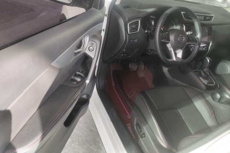 Used Nissan Qashqai 2022 2.0L CVT XV Prem.Pro Deluxe Navigation Edition Driver Seat