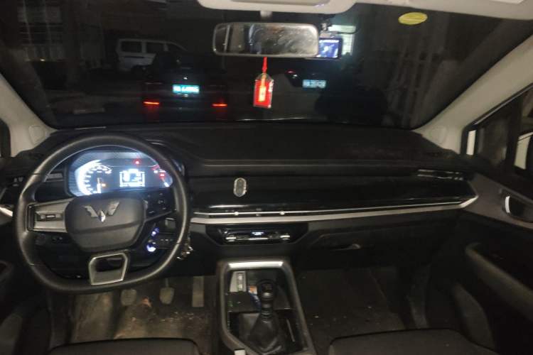 Used Wuling Jiachen 2022 1.5L Manual Enjoyment Elite Model