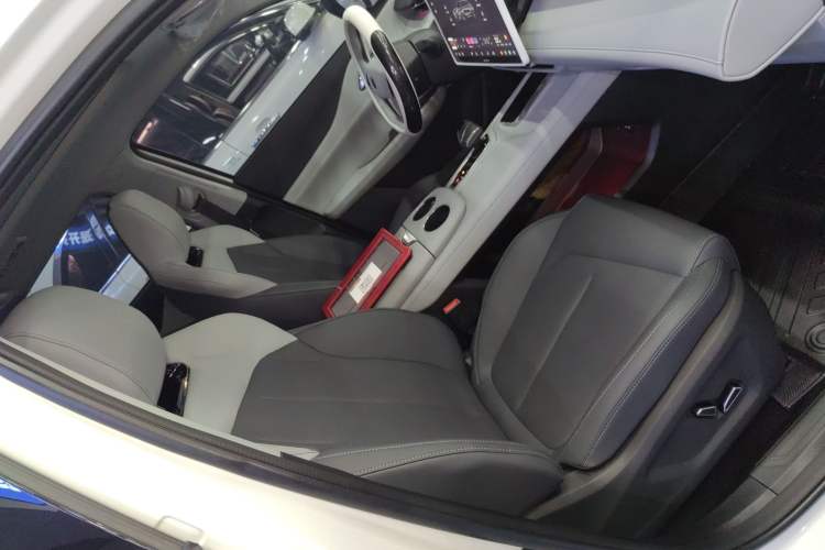 Used Changan UNI-Z 2025 1.5T Premium Edition