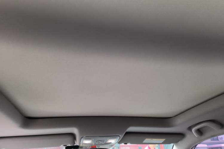 Used CHANGAN CS75 2017 Shangkui Edition 1.5T Automatic Fengxiang Model
