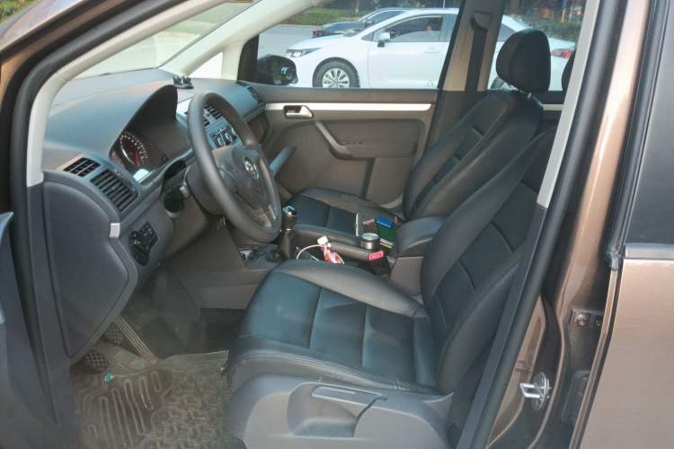 Used Volkswagen Touran 2013 1.4T Manual Fashion Edition 5 Seats