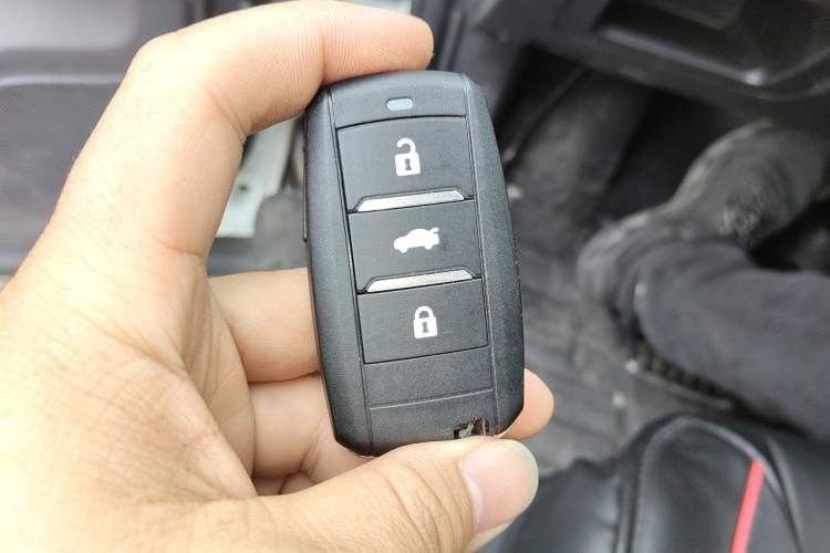 Used CHANGAN CS75 2014 1.8T Automatic Elite Model China IV Standard
