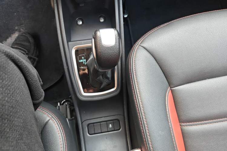 Used Haval H1 2016 Blue Label 1.5L AMT Luxury Model