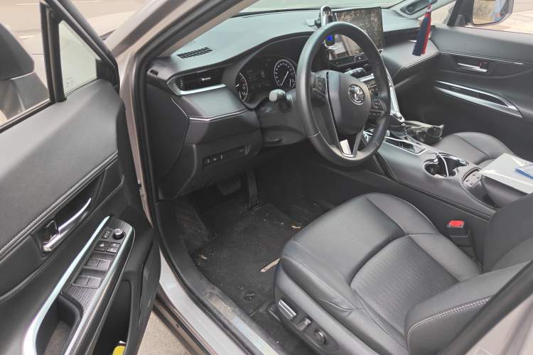 Used Toyota Venza 2022 2.0L CVT Two-Wheel Drive Prestige Edition