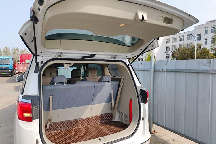 Used Buick GL8 2018 ES 28T Comfort Model China VI Standard