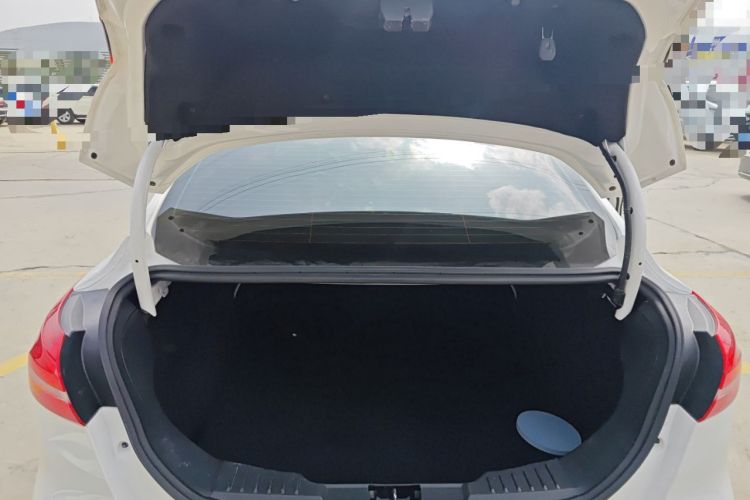 Used Ford Focus 2018 Sedan Classic 1.6L Automatic Trendy SmartDrive Edition
