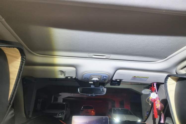 Used BYD Song 2019 1.5TI Automatic Smart Connect Dynamic Model Headliner