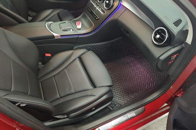 Used Mercedes-Benz C-Class 2020 Restyled C 200 L Fashion Edition Sport Version Right Front Seat