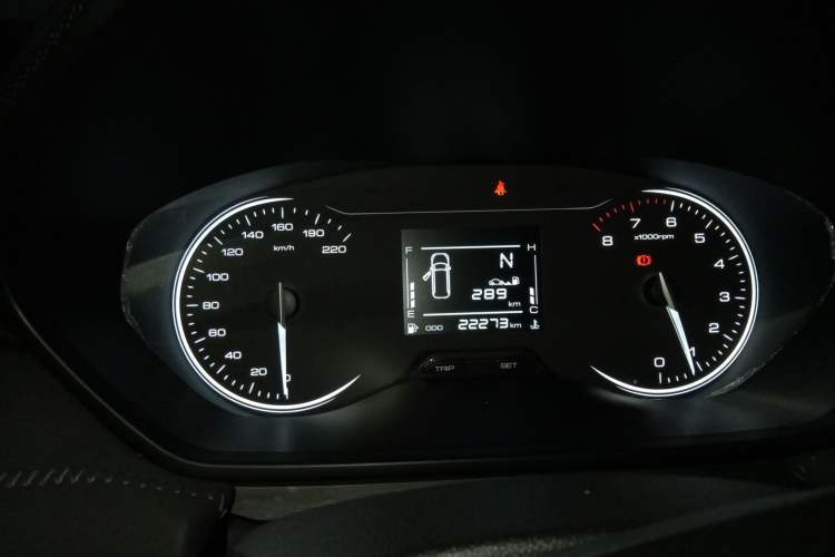 Used Wuling Alvez 2022 1.5L Manual Comfort Version
