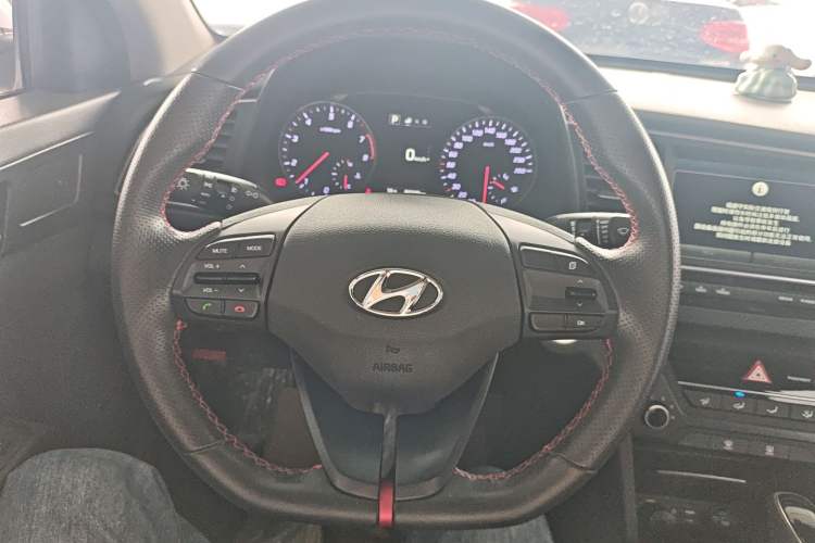 Used Hyundai Elantra (6th Generation / Lingdong) 2018 1.4T Dual-Clutch Xuan Dong · Dynamic Edition Steering Wheel