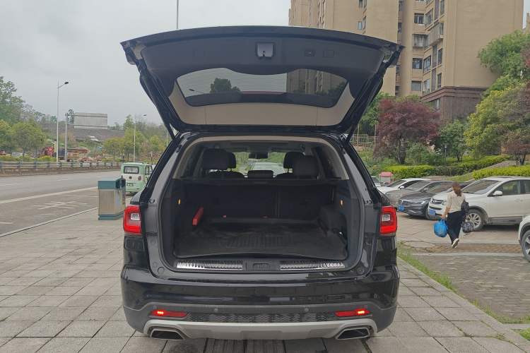 Used Hongqi HS7 2021 2.0T DCT Two-Wheel Drive Smart Connect Flagship Edition Trunk