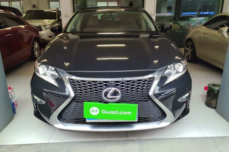 Used Lexus ES 2016 200 Midnight Special Limited Edition