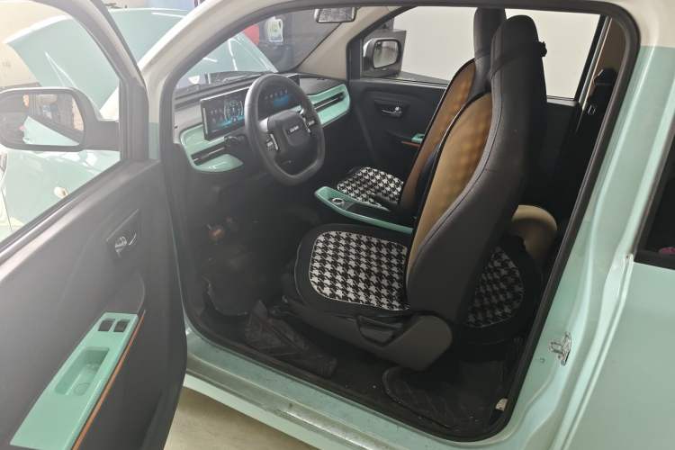 Used BAW Yuanbao 2022 Smart Version Driver Seat