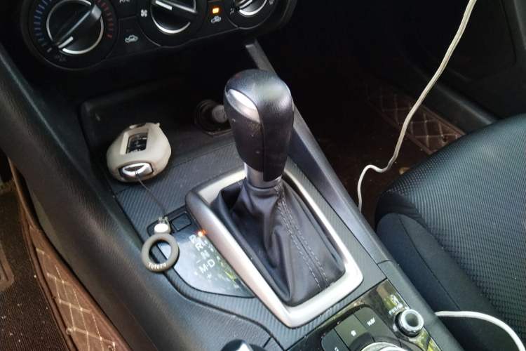 Used Mazda 3 Axela 2017 Sedan 1.5L Automatic Comfort Model Emission Standard China V