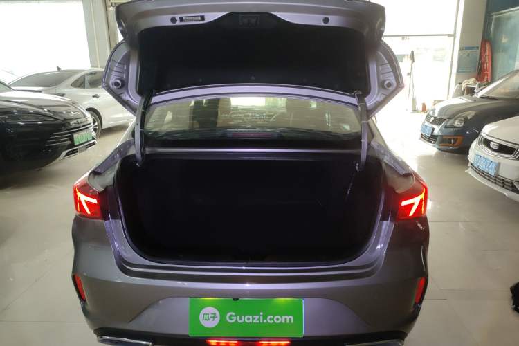 Used CHANGAN Eado 2021 PLUS 1.6L GDI CVT Luxury Model Trunk