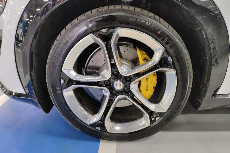 Used Xiaomi Auto YU7 2025 Ultra-Long Range High-Performance All-Wheel-Drive Max Edition