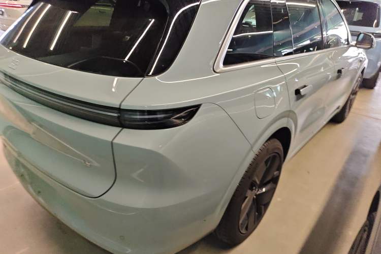 Used Li Auto L6 2025 Max Smart Refresh Edition Rear Right 45 Deg