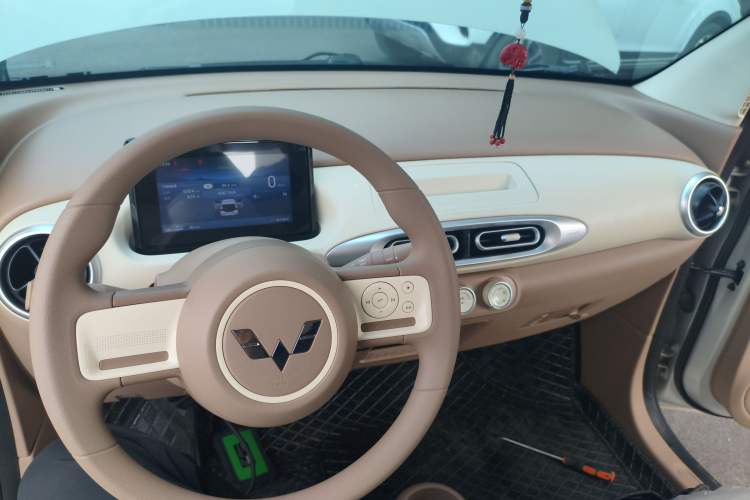 Used Wuling Hongguang MINIEV 2025 Four-Door Version Advanced Edition