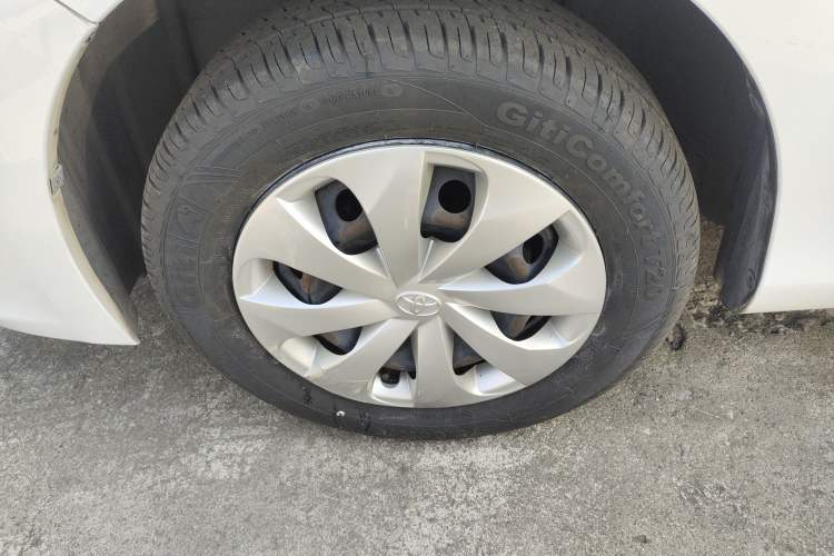 Used Toyota YARiS L Zhi Xuan 2014 1.3E Manual Charm Edition Left Front Wheel Hub