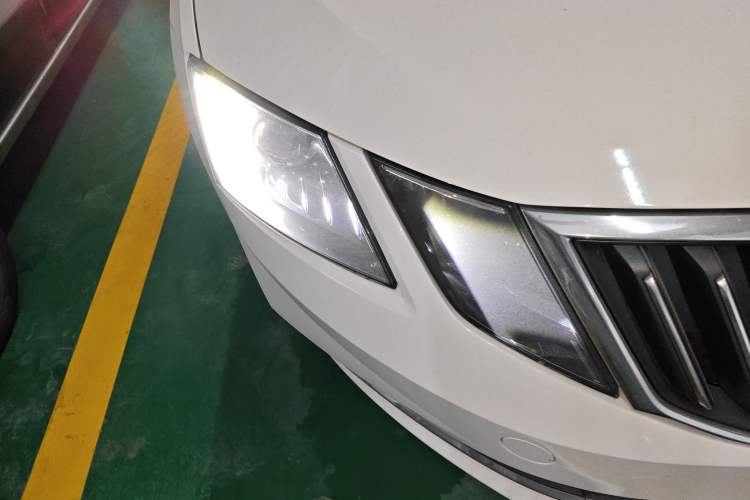 Used Skoda Octavia 2018 1.6L Automatic Luxury Edition