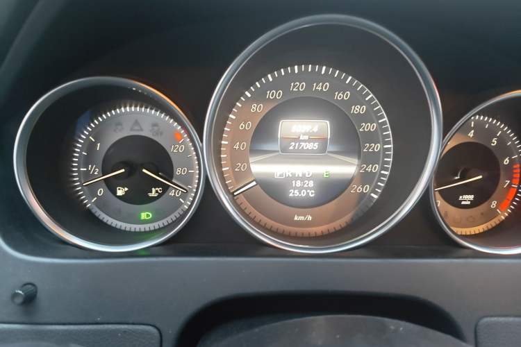 Used Mercedes-Benz C-Class 2013 C 260 CGI Fashion Model
