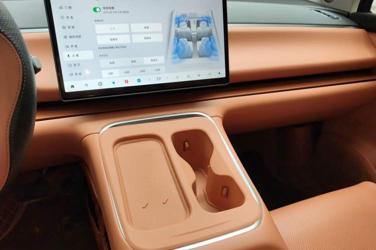 Used Leapmotor C16 2026 All-Electric 630 LiDAR Zhizun Edition 6 Seats