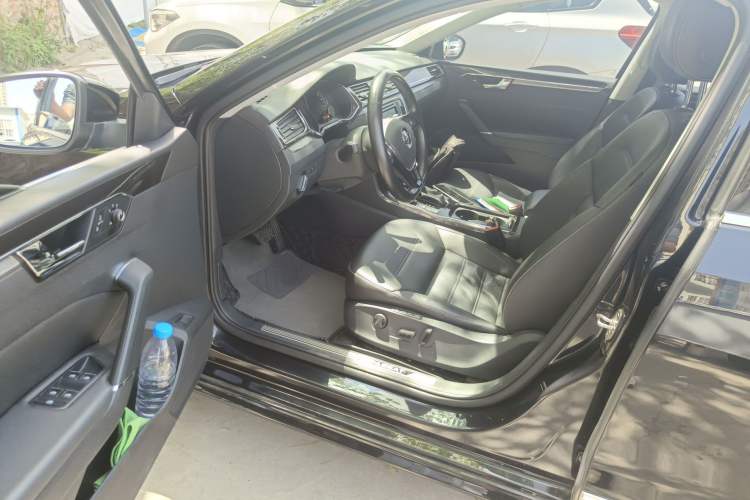 Used Volkswagen Passat 2016 330TSI DSG Prestige Edition
