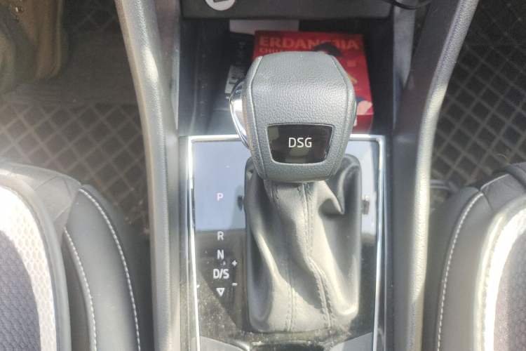 Used Skoda Karoq 2019 TSI280 SmartDrive Luxury Edition China VI standard
