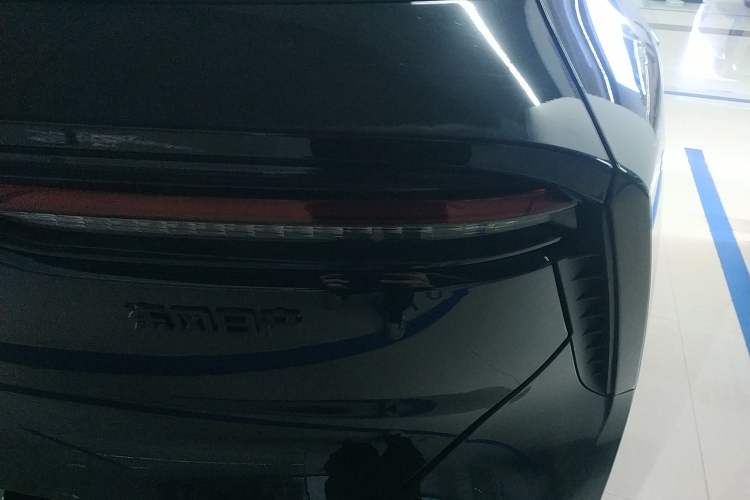 Used Venucia V DD-i 2023 110km iT Version