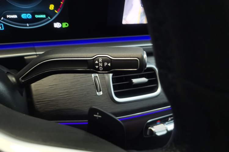 Used Mercedes-Benz GLE 2022 Refreshed GLE 450 4MATIC Luxury Edition Gear Lever