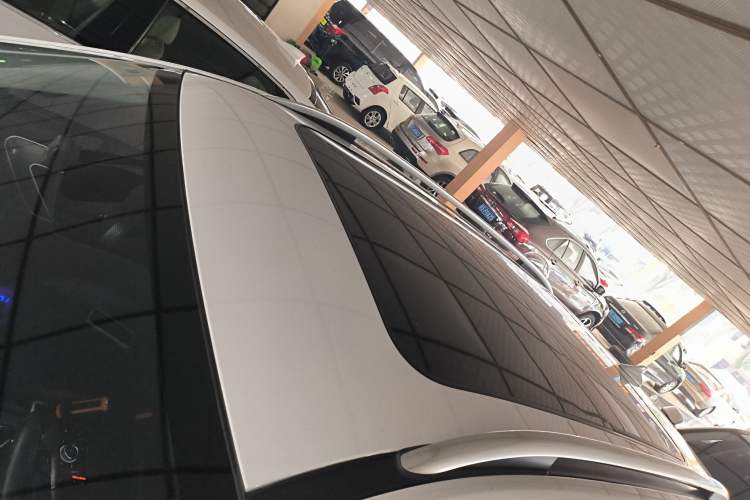 Used Haval H6 Coupe 2017 Red Label 2.0T Automatic Two-Wheel Drive Prestige Model