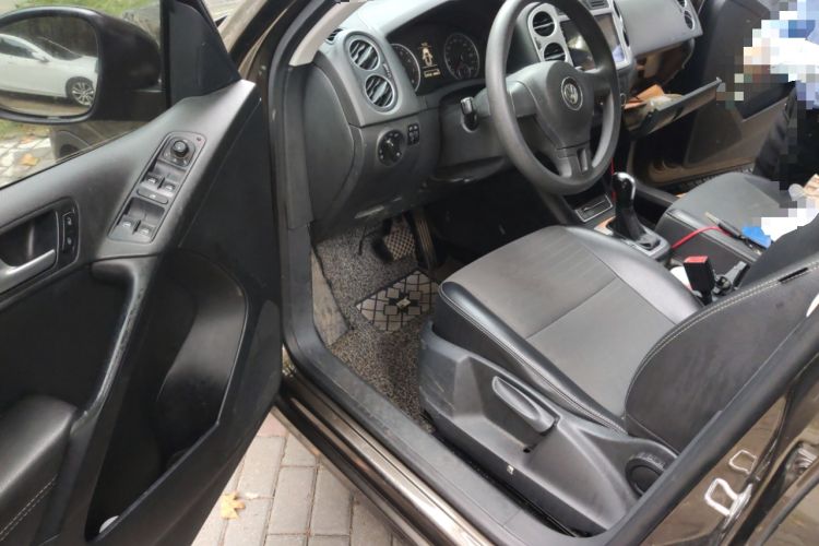 Used Volkswagen Tiguan L 2016 280TSI Automatic Two-Wheel-Drive Silk Road Style Edition