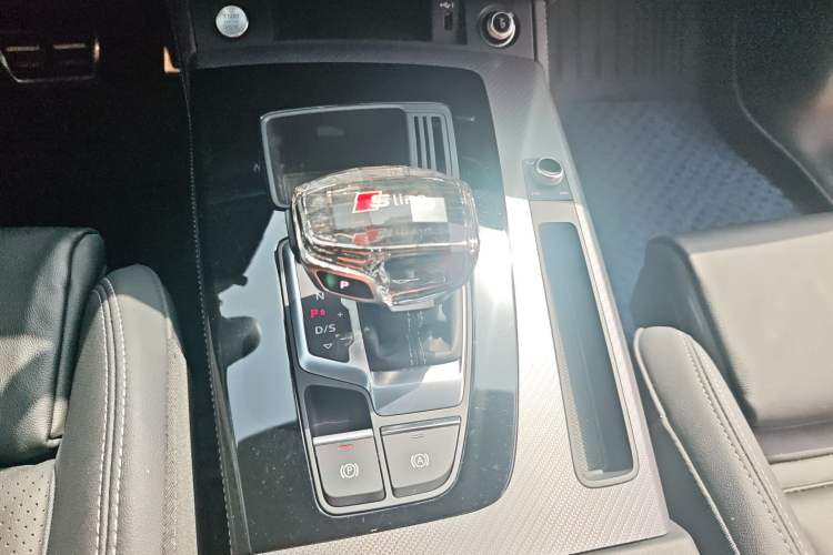 Used Audi Q5L 2023 45T Luxury Dynamic Model
